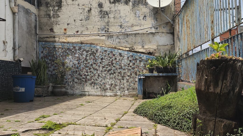 Casa com 3 dormitórios em Sapopemba — Potencial para transformar