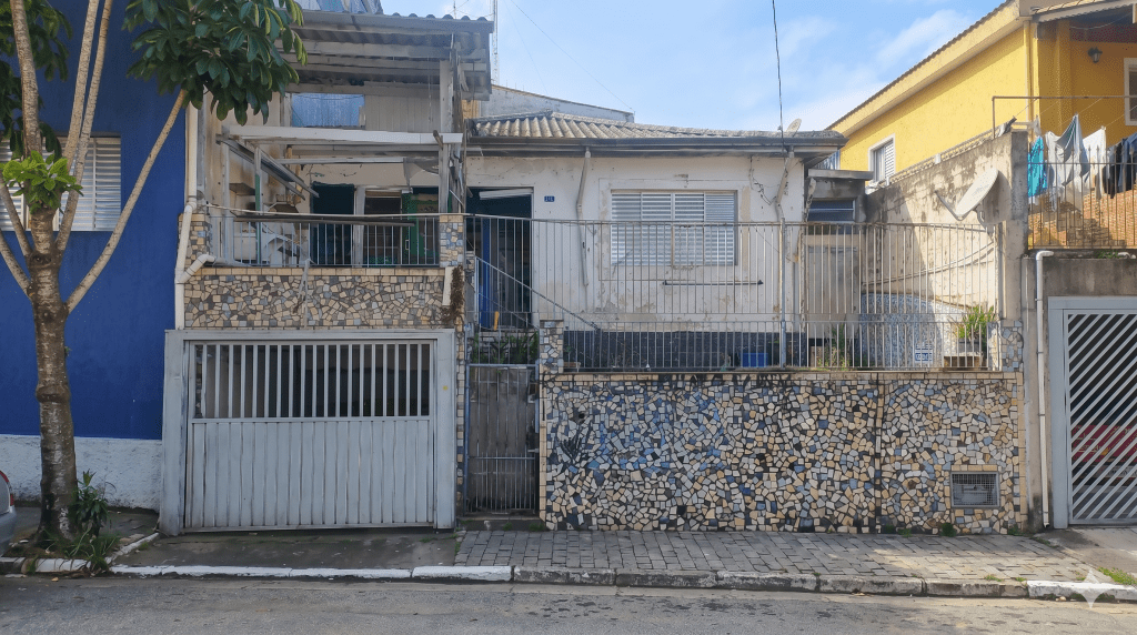 Casa com 3 dormitórios em Sapopemba — Potencial para transformar